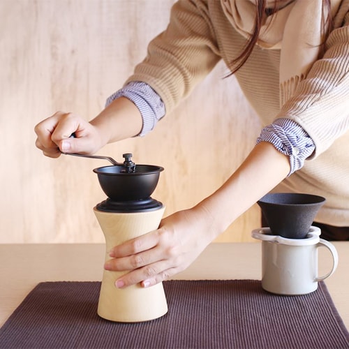 Paper-free coffee pour over cone made of ceramics is Japan