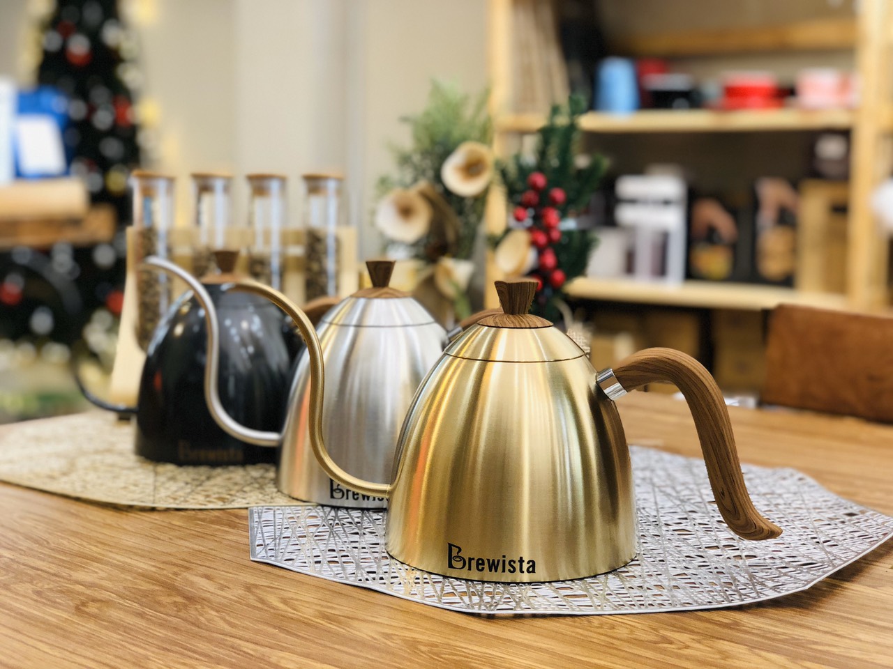 Kiêu hãnh như ấm rót nước cà phê Brewista Artisan