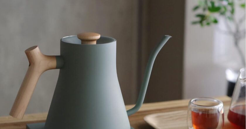 Fellow Stgg EKG gây ấn tượng với nhiều phiên bản sắc màu đặc biệt chào đón Giáng Sinh