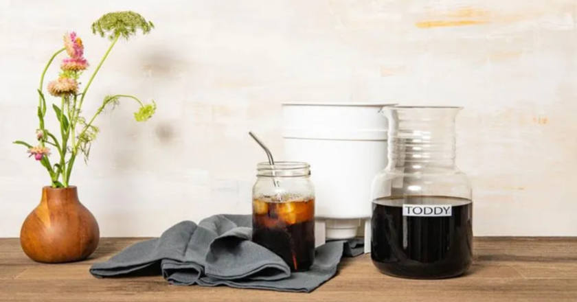 Thoát khỏi cái nóng mùa hè với Toddy Cold Brew System THM4!