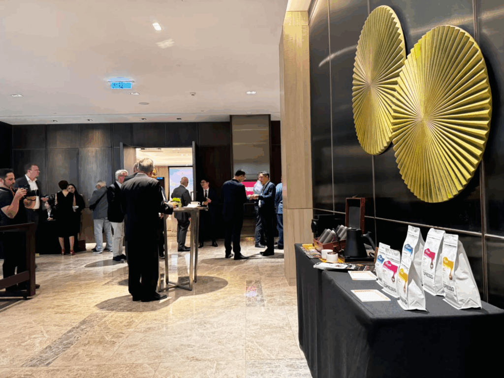 Sự kiện “What’s Next for Business in Vietnam: 2025–2026 Economic Outlook & CEO Strategies”