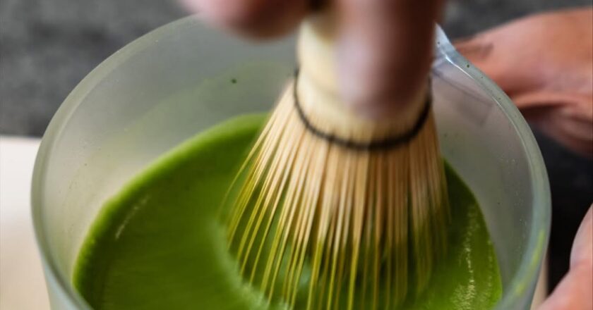 Cách đánh matcha mịn, ít vón tại nhà chỉ với 3 bước đơn giản