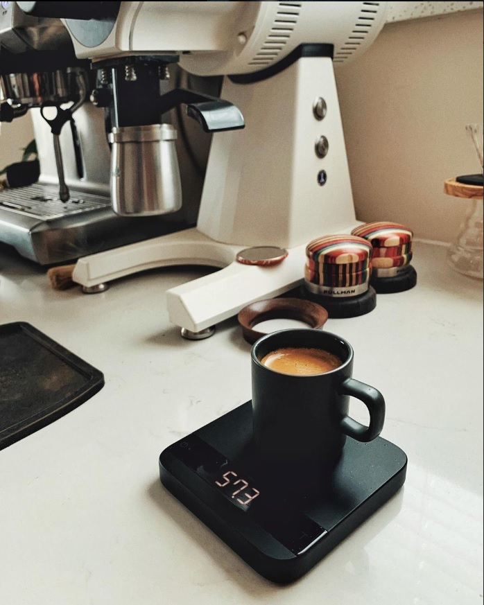 Sự hoàn hảo trong từng giọt cà phê espresso với cân Acaia Lunar 2021